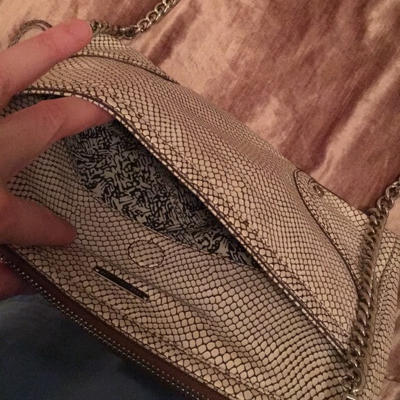 Rebecca Minkoff Rare MAC Crossbody - Picture 4 of 5